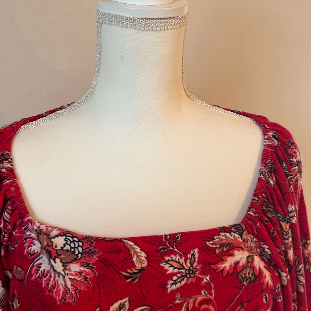 Maurices Charleston Red Paisley Floral Square Neck Balloon Sleeve Top. Size L - Picture 3 of 10